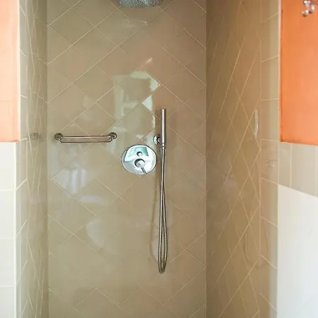 Sleeps 4 Pool Wifi דירה קסטלנואובו מגרה